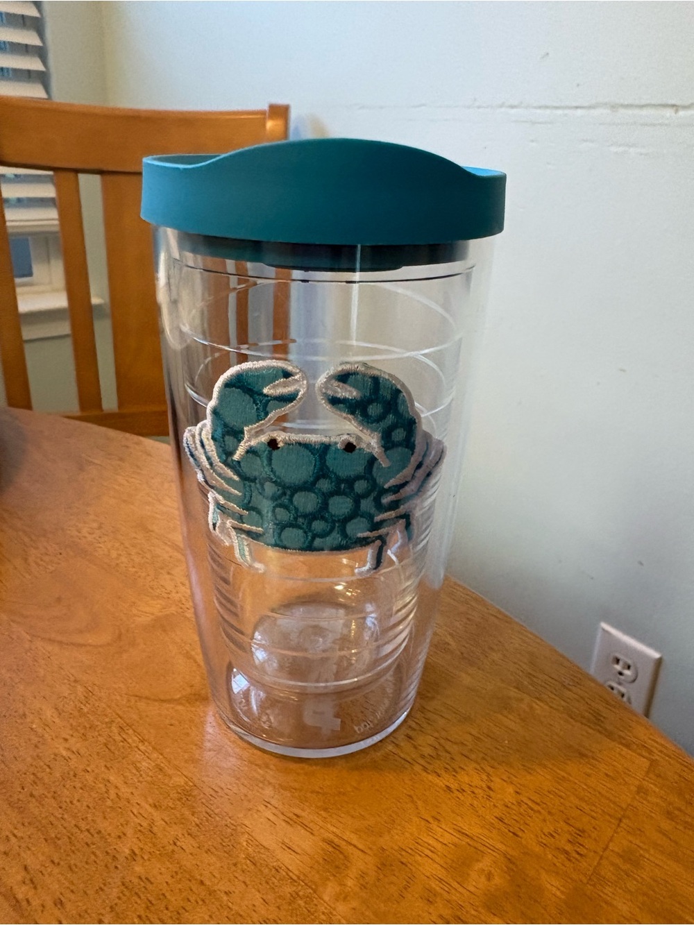 Tervis Teal Crab Tumbler with Lid